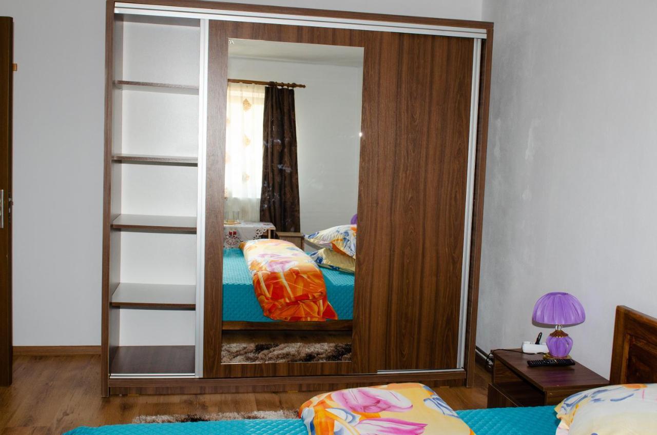 Pensiunea Aly Bumbesti Pitic Bagian luar foto